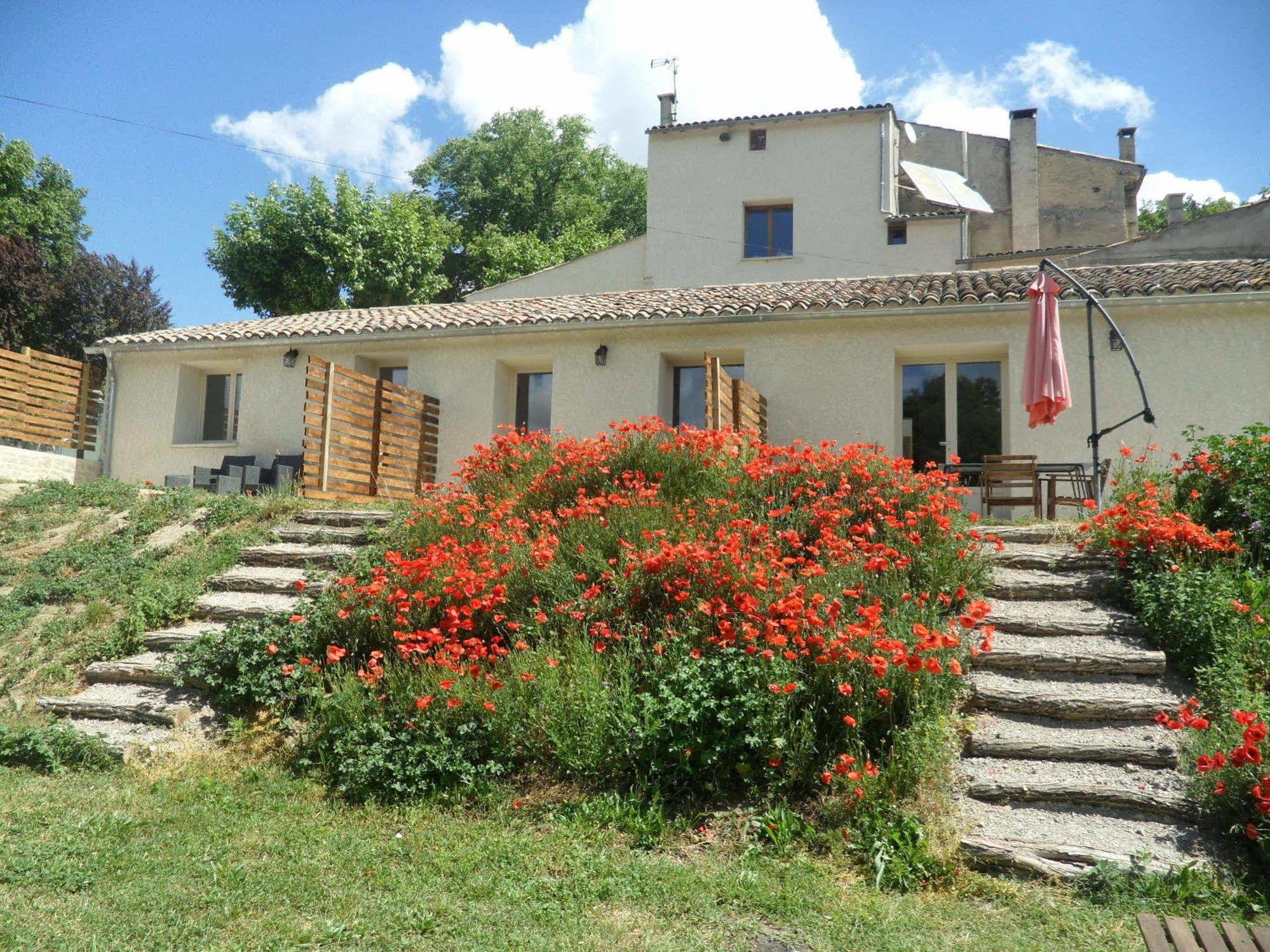 Hotel Les Anes De Forcalquier Esterno foto